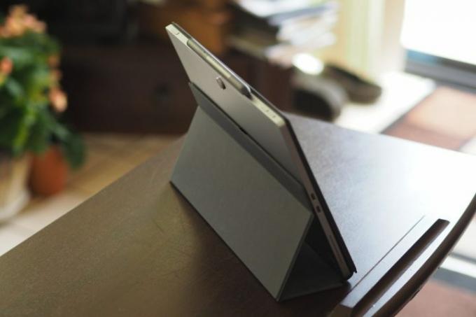 Dell XPS 13 2-i-1 (2022) recension: en billigare Surface Pro?