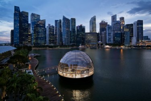 Lihat Foto Toko Terapung Apple di Singapura