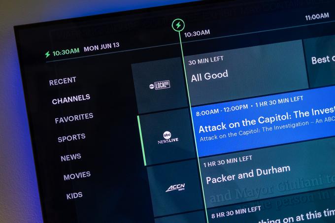 Hulu With Live TVのライブガイド。